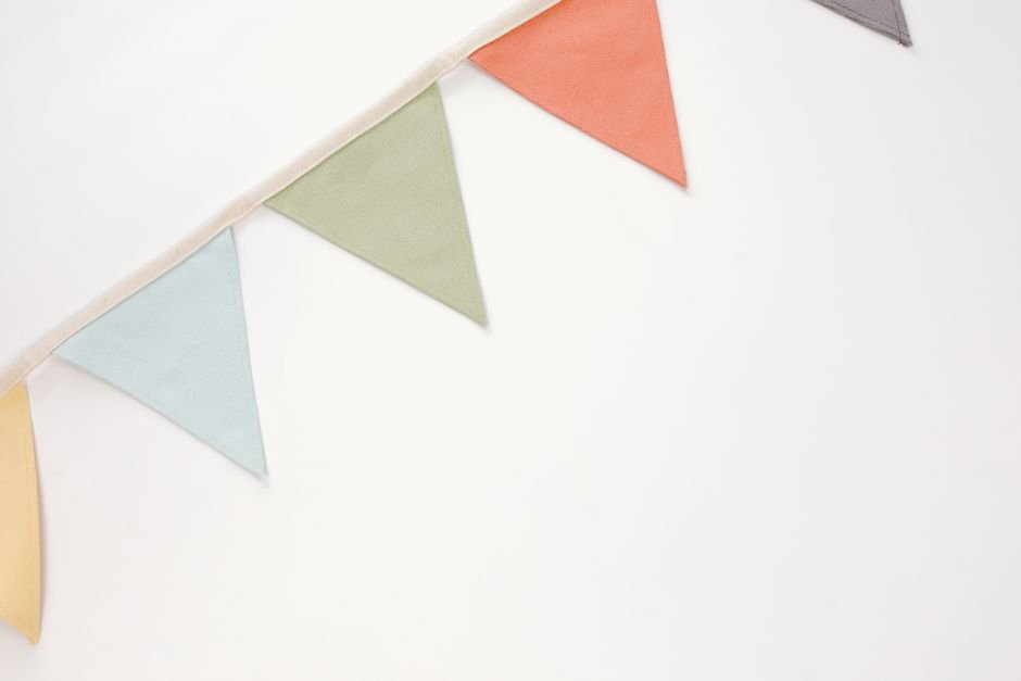 Bandeirolas de papel feitas à mão