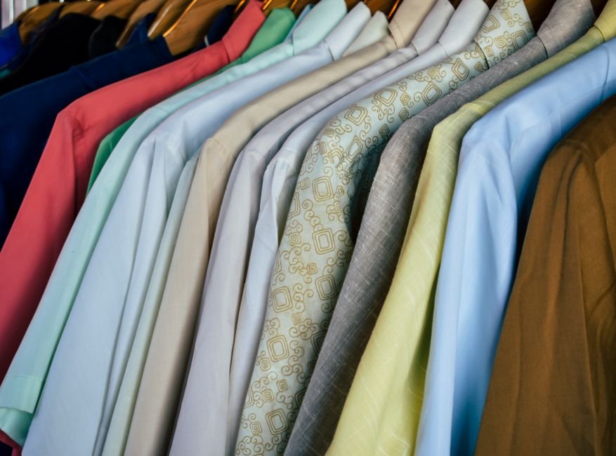 Guarda-roupa de casal e closet pequeno