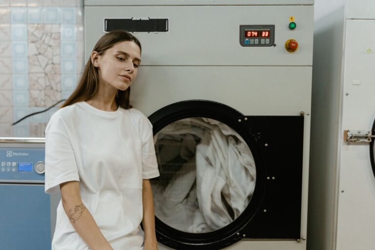 Como tirar mancha de gordura da roupa: 6 truques que realmente funcionam