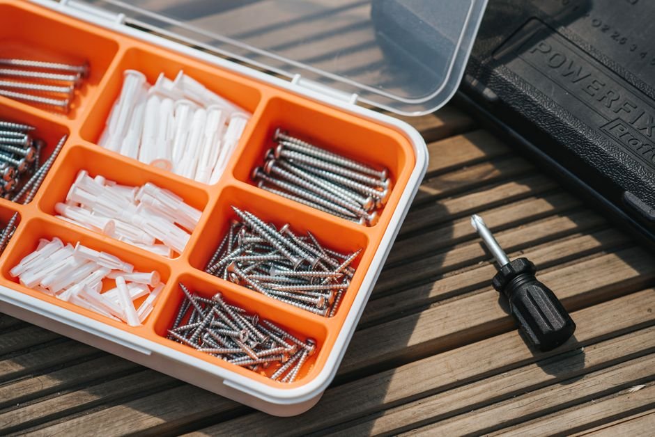 Kit em maleta de ferramentas reaproveitada