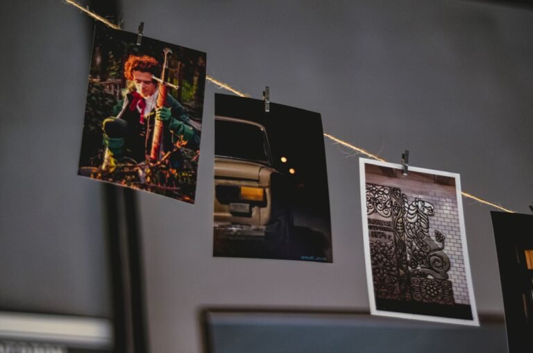Painel de Fotos na Parede: 6 Ideias Para Organizar Suas Memórias