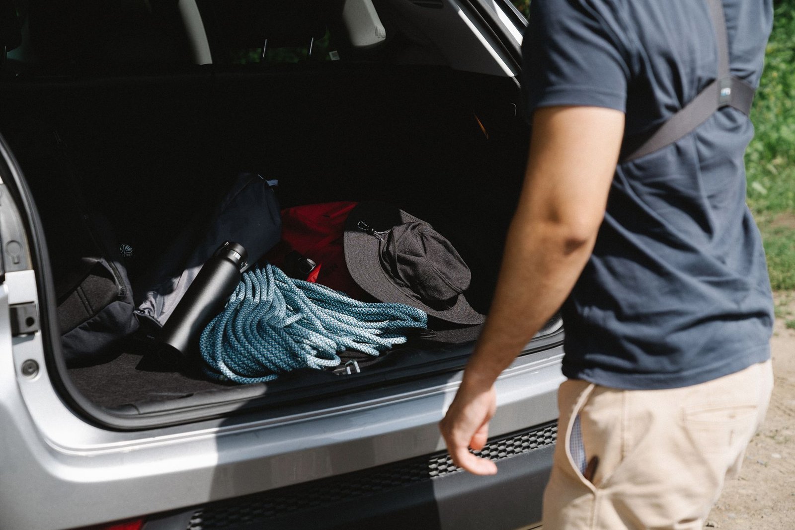 Porta-malas do carro: como organizar para caber tudo sem bagunça