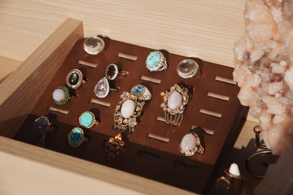 Truque 4: Caixa com Divisórias para Anéis e Pulseiras