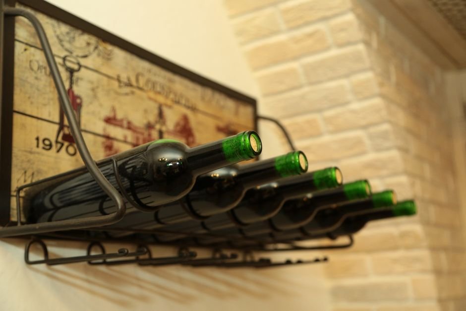 Por que organizar um cantinho do vinho vale a pena