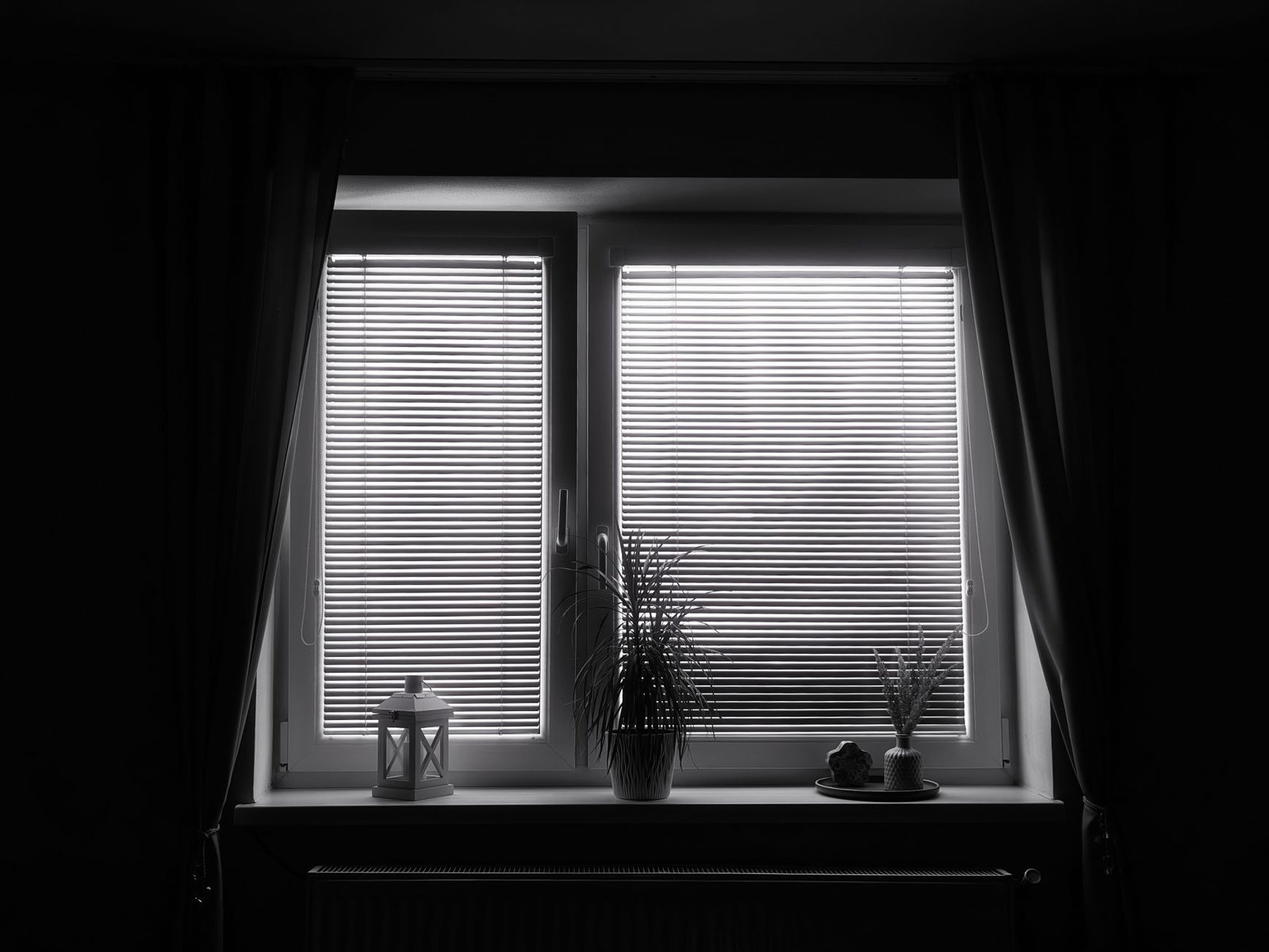 Cortina Blackout: Vale a Pena Para o Quarto?